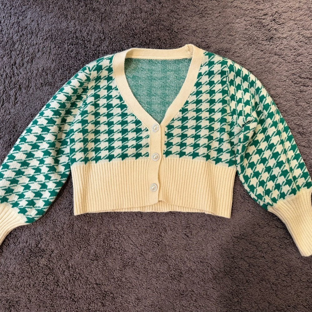 Green houndstooth sweater size S